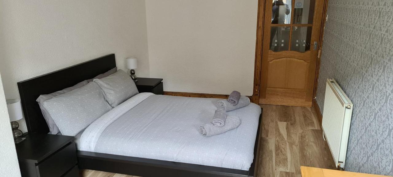 Rozina Apartment Пейсли Экстерьер фото