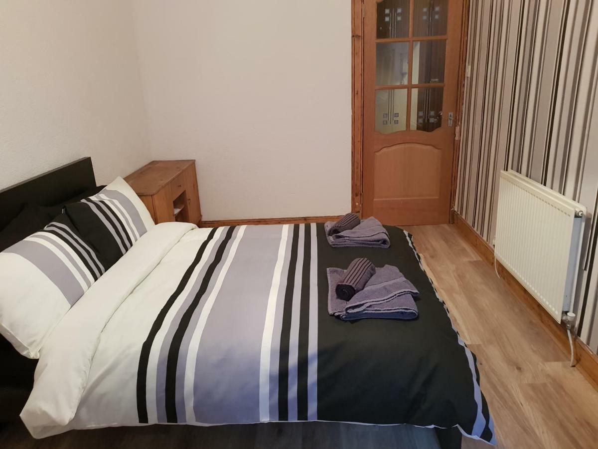Rozina Apartment Пейсли Экстерьер фото